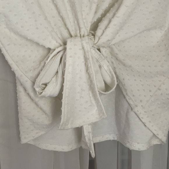 Gilli White Tie Top - Picture 2 of 7
